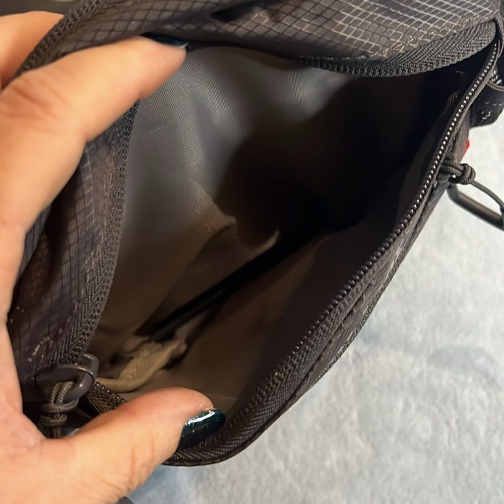 Outdoor Fanny Pack - Picture 4 of 6
